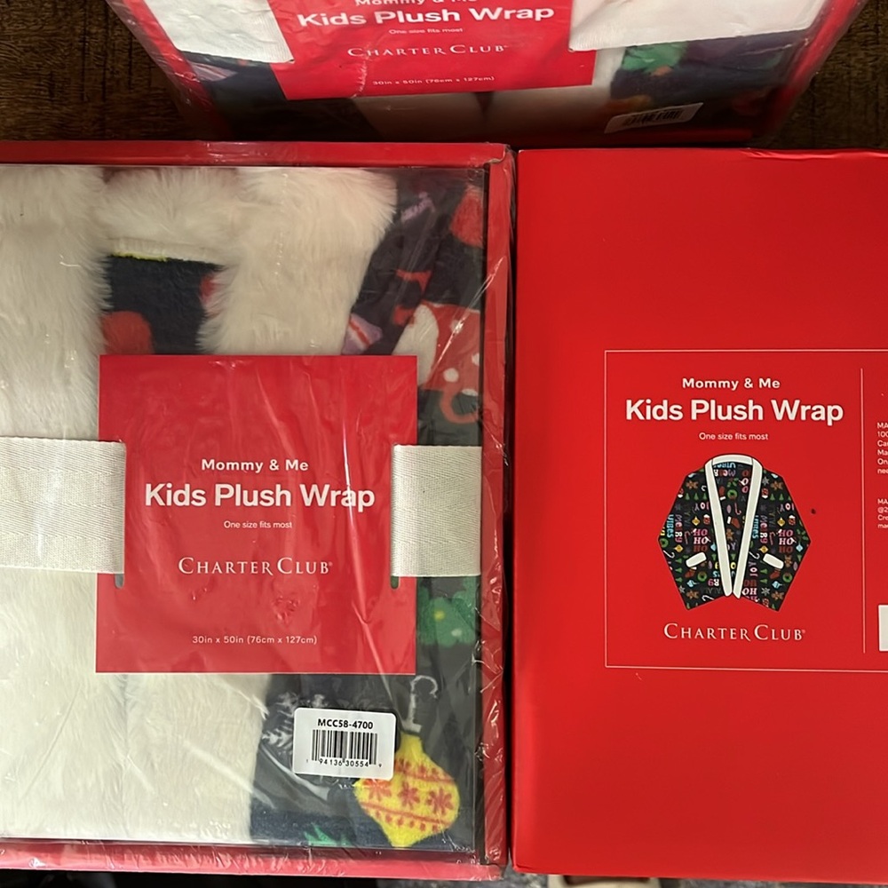 Mommy and me kids push wraps one size fits most Christmas scene new with tags - Picture 1 of 3